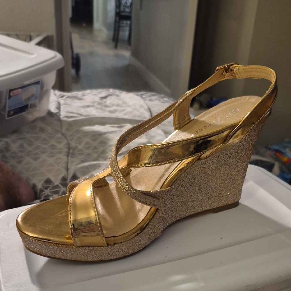 Forever 21 Shiny Gold Wedge Sandals